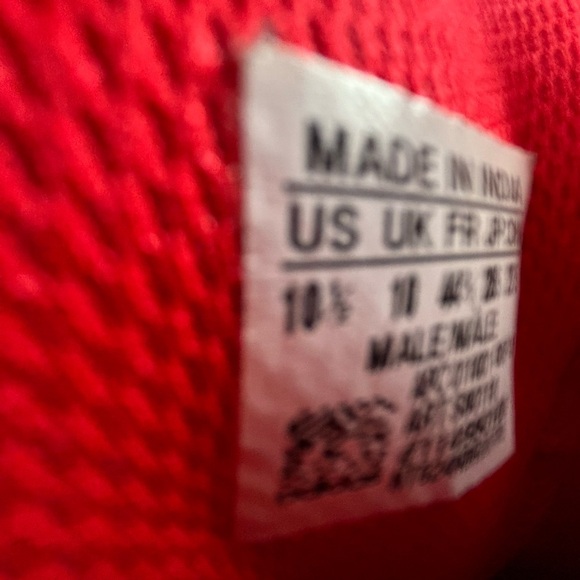 ADIDAS TUBULAR RADIAL - Picture 16 of 16